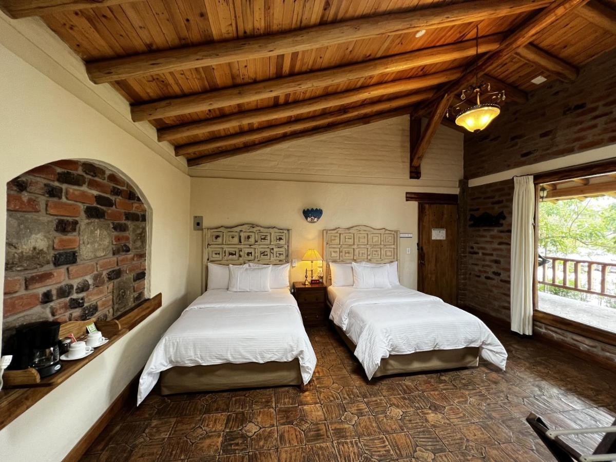 Hacienda Jimenita Wildlife Reserve Pifo Exterior photo