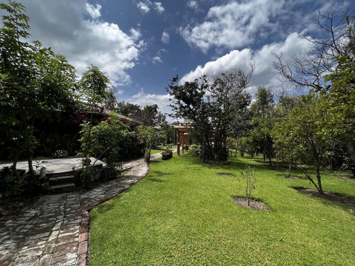 Hacienda Jimenita Wildlife Reserve Pifo Exterior photo
