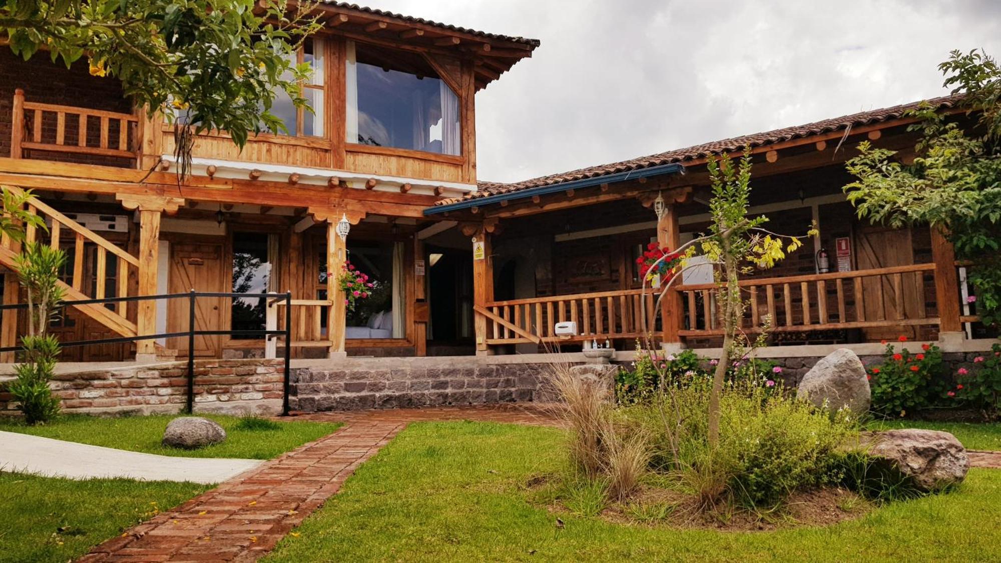 Hacienda Jimenita Wildlife Reserve Pifo Exterior photo